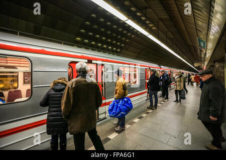 Praga, Repubblica Ceca. 16 Mar, 2016. La stazione della metropolitana Mustek a Praga. © Aziz Karimov/Pacific Press/Alamy Live News Foto Stock