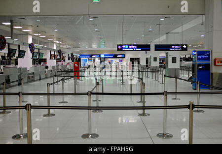 Svuotare il transito, lounge di partenza dall'aeroporto di Brisbane, Queensland, Australia Foto Stock