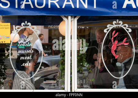 Food court di Ste-Catherine e St Gery, Bruxelles, Belgio. Ristoranti nei pressi di Ste-Catherine e Gery st. Stepan Cathérine area è Foto Stock