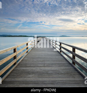 Germania, Sassonia-Anhalt, Braunsbedra, Neumark, Geiseltalsee, Marina, pier Foto Stock