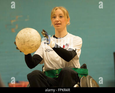 La Loughborough College, Loughborough, Regno Unito. Xix Mar, 2016. Gran Bretagna Rugby in carrozzina (GBWR) Questa ragazza può della campagna di lancio. La cattura di pratica per Philippa Skinner da Cheltenham Credito: Azione Sport Plus/Alamy Live News Foto Stock