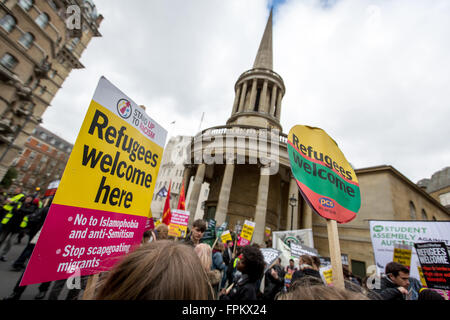 Londra, Regno Unito. Xix Marzo 2016. Onu contro il razzismo, i rifugiati Benvenuti marzo e rally attraverso il centro di Londra a Trafalgar Square. I manifestanti si riuniranno presso Portland Place. Credito: Carol moiré/Alamy Live News Foto Stock