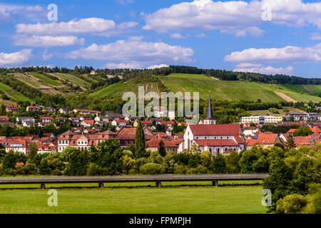 Germany, Bavaria, Lower Franconia, Franconian Saale valley, Hammelburg, townscape with Kellereischloss, town church and Foto Stock