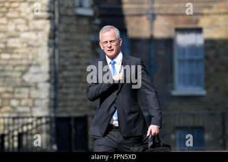 Brian Paddick (signore/Baron Paddick di Brixton) ex alto funzionario di polizia e di polizia metropolitana / portavoce del gruppo del Partito europeo dei liberali democratici Foto Stock