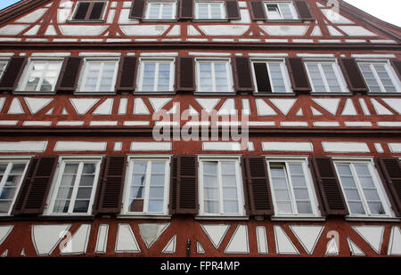 A struttura mista in legno e muratura antica casa di Tubinga, Germania il 21 ottobre 2014. Foto Stock