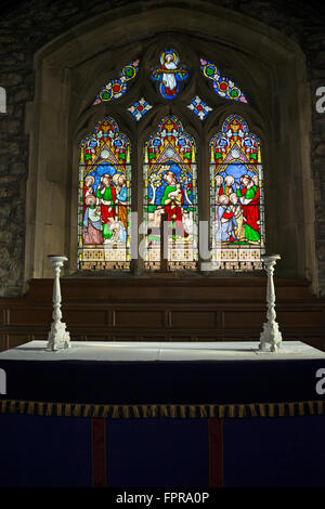 Finestra orientale, St Edmund la Chiesa, Castleton, Derbyshire, interno Foto Stock