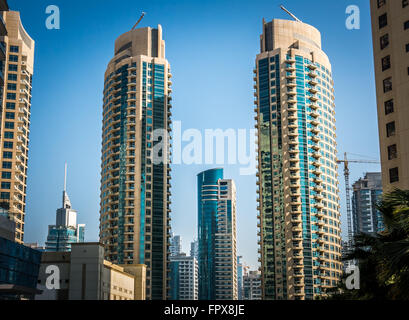 Highrise edifici nel quartiere di Marina di Dubai, Emirati Arabi Uniti Foto Stock