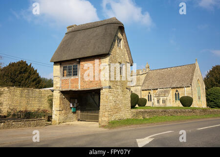 Gate Lych St Peter & St Paul Long Compton Warwickshire West Midlands England Regno Unito Foto Stock