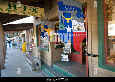 Il piccolo paese collinare città di Bandera, TX è fatturata come 'Cowboy capitale di tutto il mondo ed è sede di numerose rodeo champions, Foto Stock