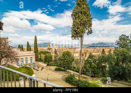 Spettacolare vista sui tetti di Firenze dal parco Foto Stock