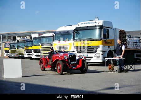 Pralboino, Italia. Xix marzo, 2016. Un Rosso Fiat 508 Sport ghi, costruito nel 1932,un prende parte al trofeo Foresti. Roberto Cerruti/Alamy Live News Foto Stock