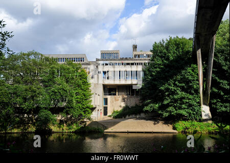 Dunelm House, Università di Durham Student Union Building e il Kingsgate Bridge Foto Stock