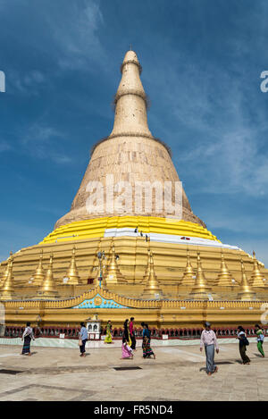 La Pagoda Shwemawdaw (Golden Dio tempio) in Bago, Myanmar (Birmania) Foto Stock