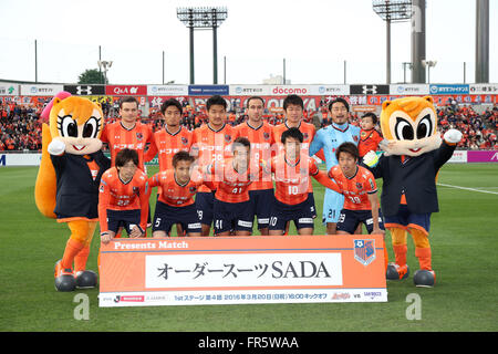 Omiya Ardija Team Group Line-Up, 20 marzo 2016 - Calcio : 2016 J1 League 1 stadio match tra Omiya Ardija 1-5 Sanfrecce Hiroshima a NACK5 Stadium di Saitama, Giappone. (Foto di Giu Tsukida/AFLO SPORT) Foto Stock