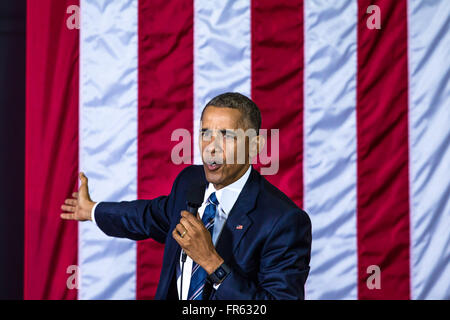 L'Avana, Cuba. Xxi Mar, 2016. Stati Uniti Il presidente Barack Obama affronta la Cuba-STATI UNITI business forum di Havana, capitale di Cuba, Marzo 21, 2016. Barack Obama è arrivato qui Domenica pomeriggio per una visita di tre giorni. Credito: Liu Bin/Xinhua/Alamy Live News Foto Stock