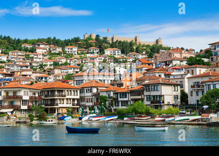 Repubblica di Macedonia, Ohrid, classificato come patrimonio mondiale dall UNESCO centro città in riva al lago Foto Stock