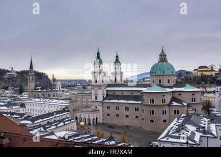 Inverno Salisburgo vista dalla fortezza Hohensalzburg Foto Stock