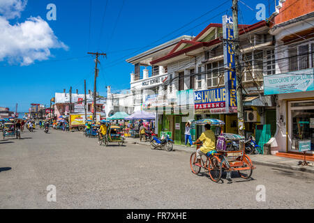 Filippine Leyte Baybay uno delle strade trafficate del piccolo porto di Baybay Adrian Baker Foto Stock