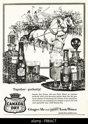 Vintage originale annuncio da anni cinquanta. Annuncio datato 1959 pubblicità CANADA DRY ginger ale e acqua tonica. Foto Stock