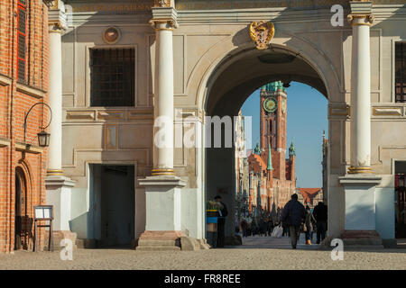 Pomeriggio al Golden Gate (Zlota Brama) in Gdansk città vecchia, Polonia. Foto Stock