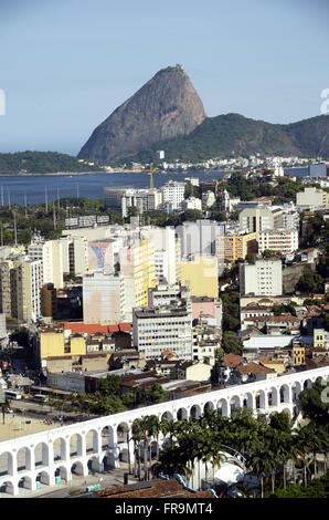 Vista aerea del distretto Lapa nel centro della città di Rio de Janeiro - Arcos da Lapa Foto Stock