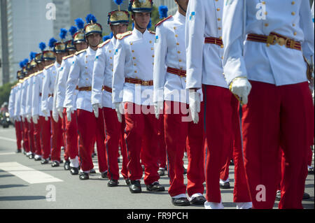 Parata di celebrazione del 7 settembre a Avenida Presidente Vargas Foto Stock