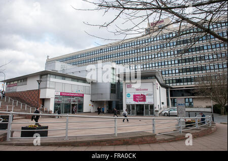 Sheffield Hallam University Owen edificio Howard Street Sheffield South Yorkshire Foto Stock