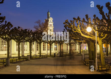 Di sera su bagnante Square in Sopot, Polonia. Foto Stock