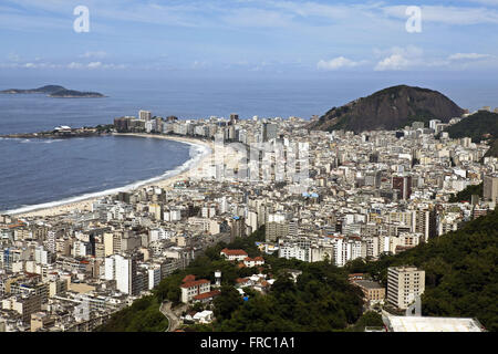 Vista aerea del quartiere e la spiaggia di Copacabana a sud della città di Rio de Janeiro Foto Stock