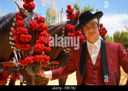 Andalusa di Arte Equestre durante la feria di Jerez de la Frontera.Arte della carrozza e dei carrelli tradizionali. - 11/05/2013 Foto Stock