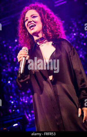 Milano Italia. 21 marzo 2016. Il cantante inglese il cantautore JESS GLYNNE esegue per la prima volta in Italia a Fabrique per presentare il suo album di debutto "io grido quando rido' Credit: Rodolfo Sassano/Alamy Live News Foto Stock