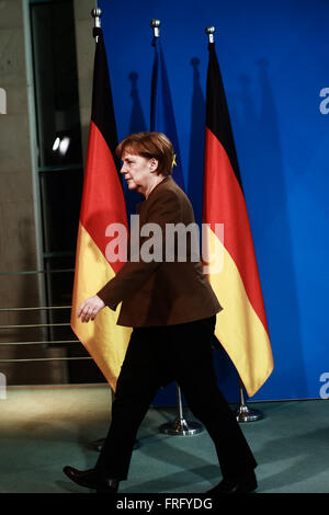 Berlino, Germania. 22 Mar, 2016. Il cancelliere tedesco Angela Merkel partecipa a una conferenza stampa su i blasti a Bruxelles presso la cancelleria di Berlino, Germania, 22 marzo 2016. Credito: Zhang ventola/Xinhua/Alamy Live News Foto Stock