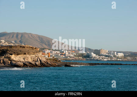 Spanien, Teneriffa, Costa Adeje, La Caleta, Blick nach Playas de las Americas Foto Stock