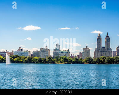 Jacqueline Kennedy Onassis serbatoio (Central Park serbatoio) Central Park di New York City, Stati Uniti d'America. Foto Stock