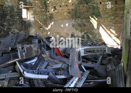 I Bumper Car, Wontley (Azienda) dismesse, Cleeve comune, Southam, Gloucestershire, Inghilterra, Gran Bretagna, Regno Unito, Gran Bretagna, Europa Foto Stock