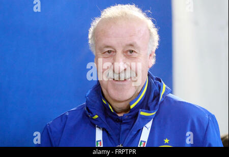 Udine, Italia. 23 Mar, 2016. Spagna il capo allenatore Vicente Del Bosque sorrisi durante la conferenza stampa prima di Italia e Spagna amichevole. © Andrea Spinelli/Pacific Press/Alamy Live News Foto Stock