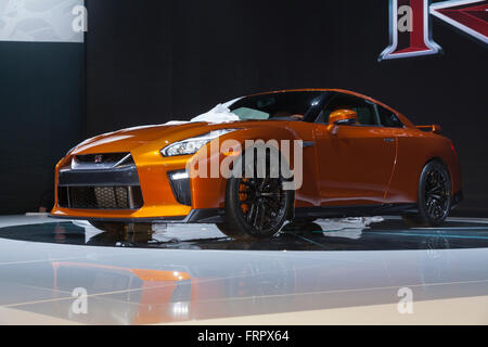 New York, Stati Uniti d'America. 23 marzo, 2016. Nissan GT-R presentata al Salone Internazionale di New York Auto Show a Jacob Javits Center Credito: lev radin/Alamy Live News Foto Stock