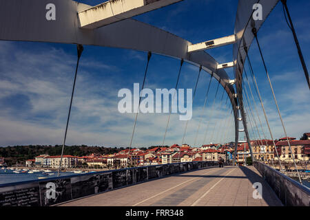 Nuovo ponte a Plentzia. Paesi Baschi, Spagna Foto Stock