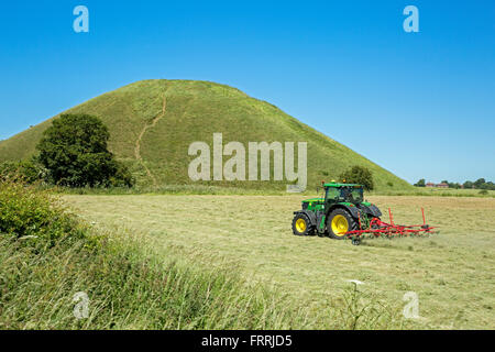 Silbury Hill, Wiltshire, Regno Unito Foto Stock