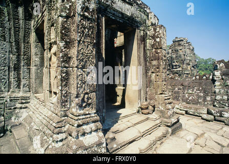 La porta del tempio Bayon, Angkor Thom, (i templi di Angkor) Cambogia Foto Stock