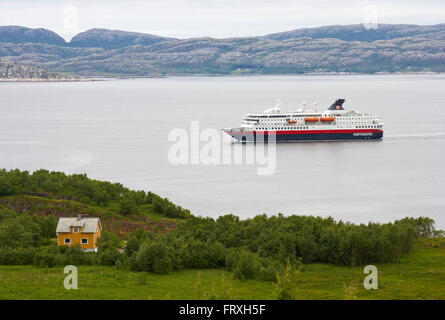 MS, Nordkapp, della Hurtigruten a Sandnessjoen, Helgeland, Provincia del Nordland, Nordland, Norvegia, Europa Foto Stock