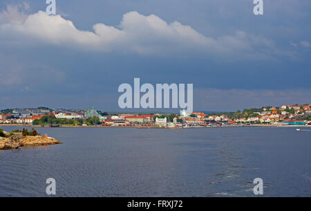 Vista dal traghetto per Stromstad, Provincia di Bohuslaen, nella costa occidentale della Svezia, Europa Foto Stock