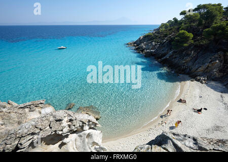 Kavourotripes Beach, di Vourvourou, Sithonia, Calcidica, Grecia Foto Stock