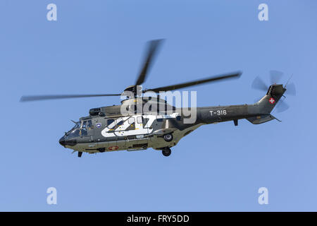 Aérospatiale come332 (TH89) Super Puma elicottero militare T-316 da Swiss Air Force (Schweizer Luftwaffe) Foto Stock