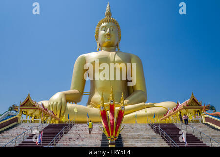 Il grande Buddha di Thailandia presso Wat Muang tempio di Ang Thong Provincia Foto Stock