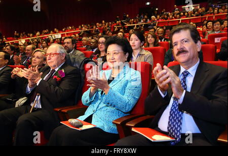 Pechino, Cina. 24 Mar, 2016. Chinese Vice Premier Liu Yandong partecipa alla cerimonia di apertura China-Latin America e Caraibi 2016 Anno di Scambio Culturale di Pechino, capitale della Cina, 24 marzo 2016. © Ding Hai-tao/Xinhua/Alamy Live News Foto Stock