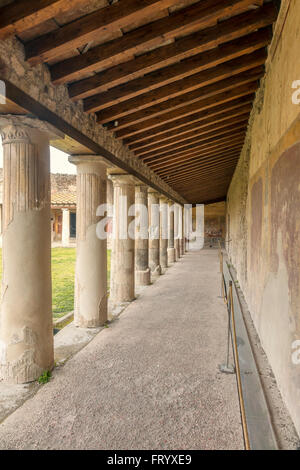 Colonnato delle terme di Pompei Stabys Campanula Italia Foto Stock