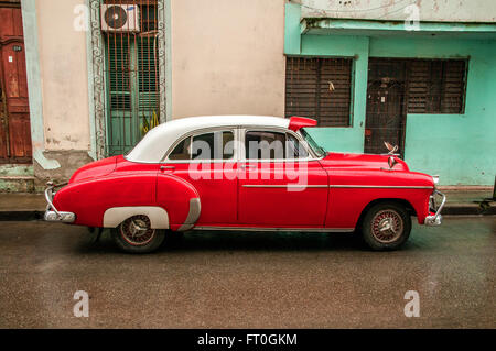 Santa Clara, Cuba auto d'epoca Foto Stock