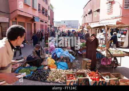 Mercato ortofrutticolo nella medina di Marrakech, Marocco Foto Stock