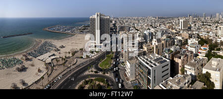 Panorama di Gordon Beach e il Renaissance Hotel, Tel-Aviv, Israele, Asia Foto Stock